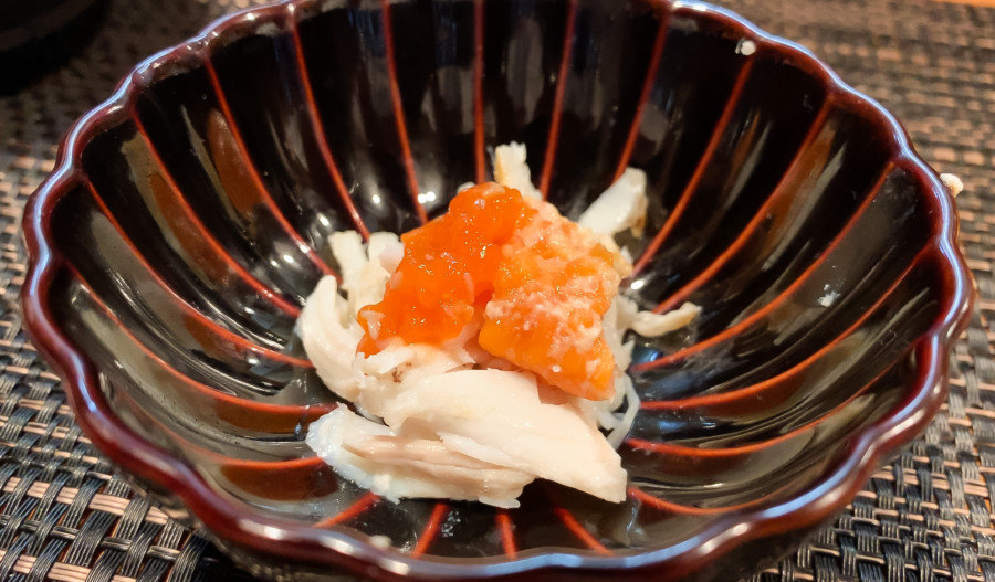蟹の身と内子 - まさる 大阪 鮨