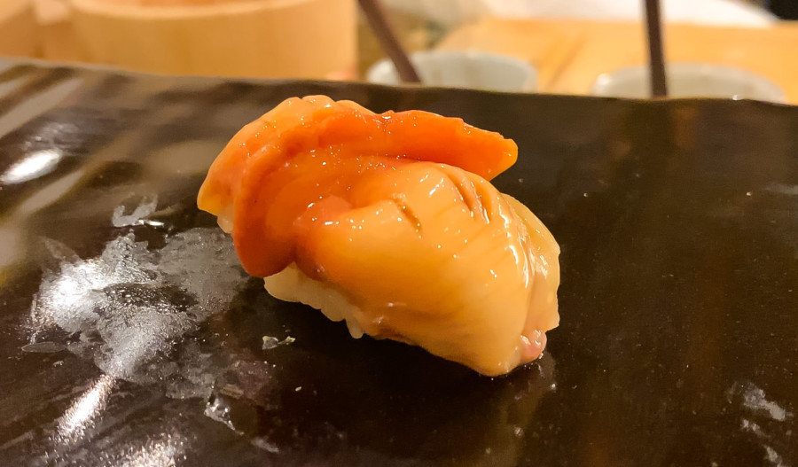 赤貝の握り - 後楽寿司 やす秀 四ツ谷